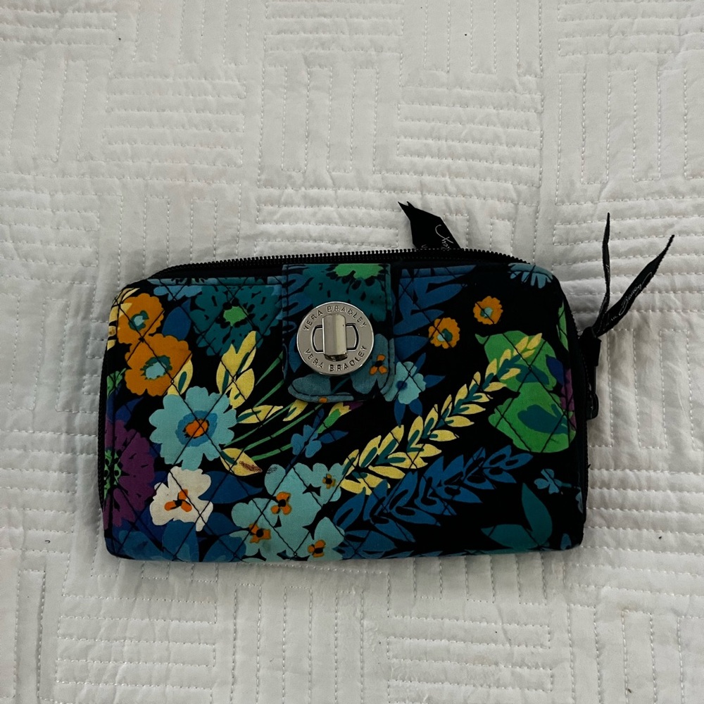 Vera Bradley wallet with lock